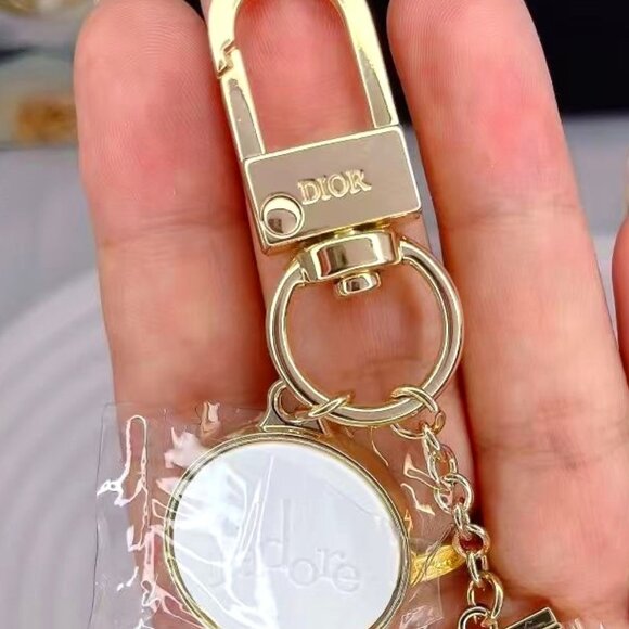 Dior 🆕 J'Adore Limited Edition Keychain - Picture 4 of 8
